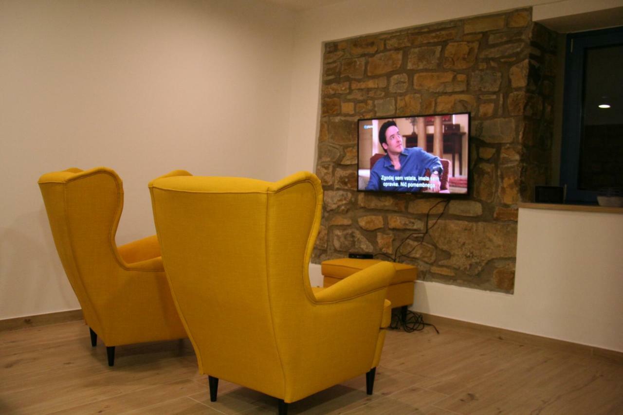 Olivia Apartment